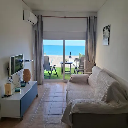 En Primera Línea De Playa De La Carihuela