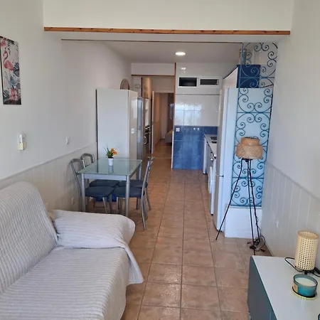 En Primera Línea De Playa De La Carihuela Apartamento