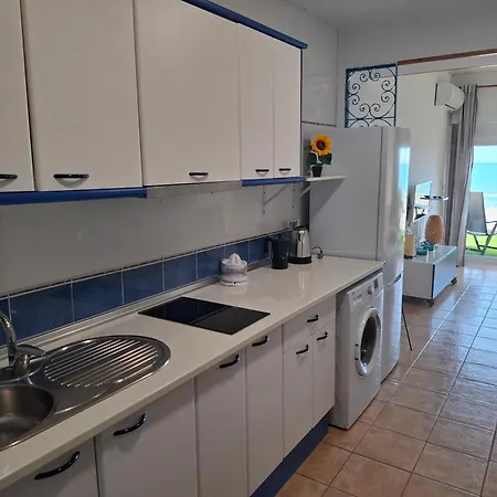 En Primera Linea De Playa De La Carihuela Апартаменты *