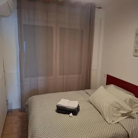 Apartamento En Primera Línea De Playa De La Carihuela *