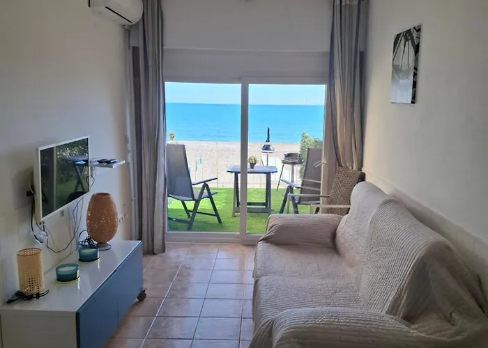 En Primera Línea De Playa De La Carihuela