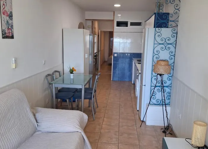 En Primera Línea De Playa De La Carihuela Apartamento