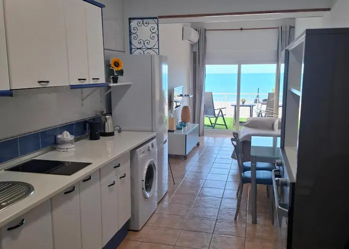 En Primera Linea De Playa De La Carihuela Apartment