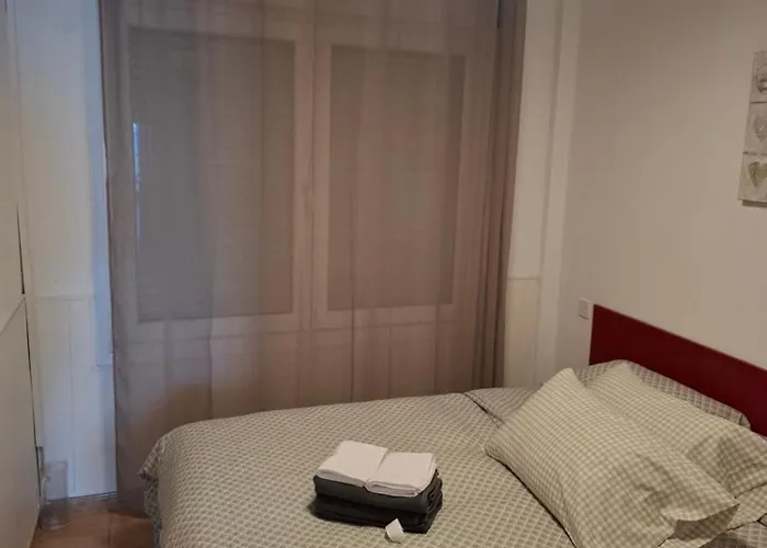 Apartment En Primera Linea De Playa De La Carihuela *